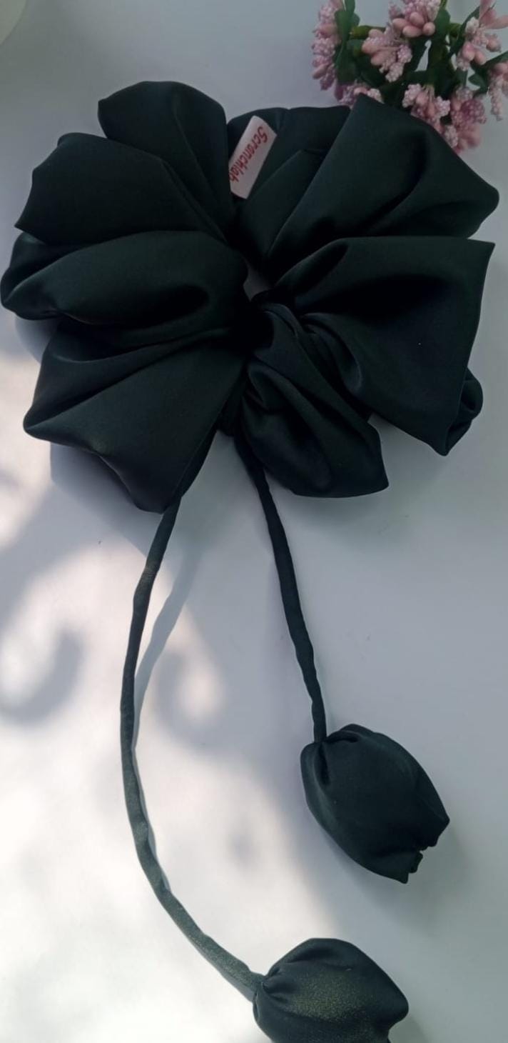 Scranchlab Black Tulip Silk Scrunchie - full length tulip stem detail