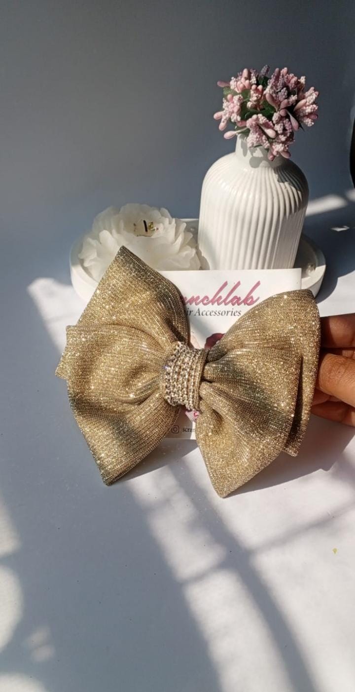 Scranchlab Aurora Gold Bow - lifestyle shot 2